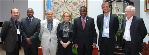 Visit of the Mayor of Montpellier and delegation, and UNCCD Executive Secretary Luc Gnacadja, with Melchiade Bukuru and staff Secretariat of the Convention on Biological Diversity