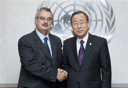 CBD Executive Secretary meets with the United Nations Secretary General UN Photo/Rick Bajornas