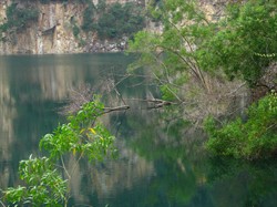 Photo: Raymondbphotos, Flickr; http://www.flickr.com/photos/raymondbphotos/777000130/sizes/o/