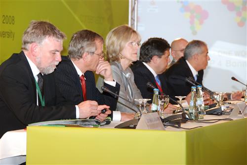 COP 9 - Press Conference © CBD