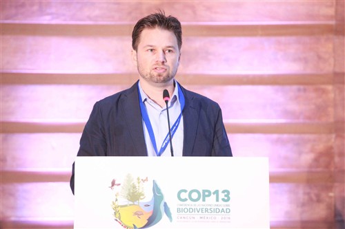 Dr. Terrence Hay-Edie. UNDP GEF-Small Grants Programme. Cortesy of the Comision Comisión Nacional para el Desarrollo de los Pueblos Indígenas